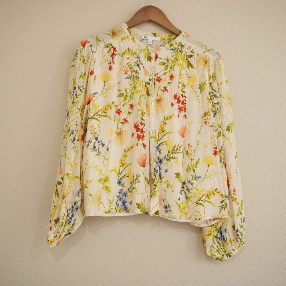 DR2 by Daniel Rainn Large  Floral Button Down Blouse Lantern Sleeve Cream Lovely